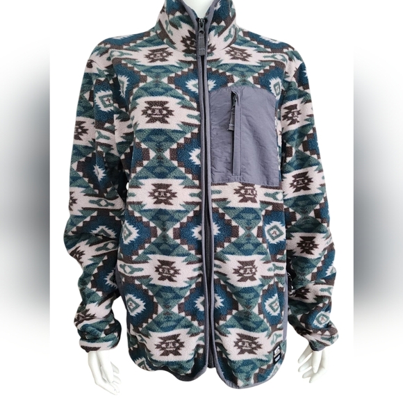 WESC Aztec fleece Men's Lg Women's Xl - Picture 4 of 9